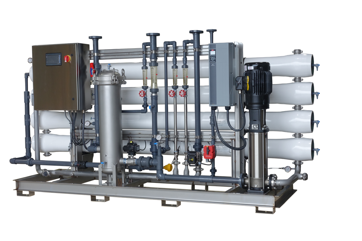 water purification system with multiple filtration membrane units and control panel